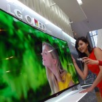 TV LG OLED 55 Inci dengan Panel Melengkung Mulai Dipasarkan di Korea Selatan